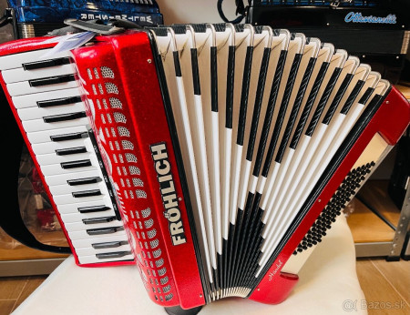 /products/predam-akordeon-weltmeister-frohlich-handel-72-basovy/