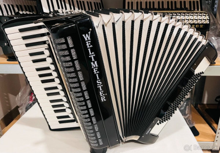 Akordeón Weltmeister TOPAS 96, v zánovnom stave. 