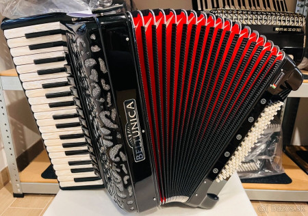 Nový akordeón Beltunica Proffesionall- IV- 96 basový